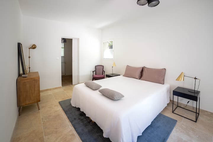 La chambre 1, à rez-de-jardin