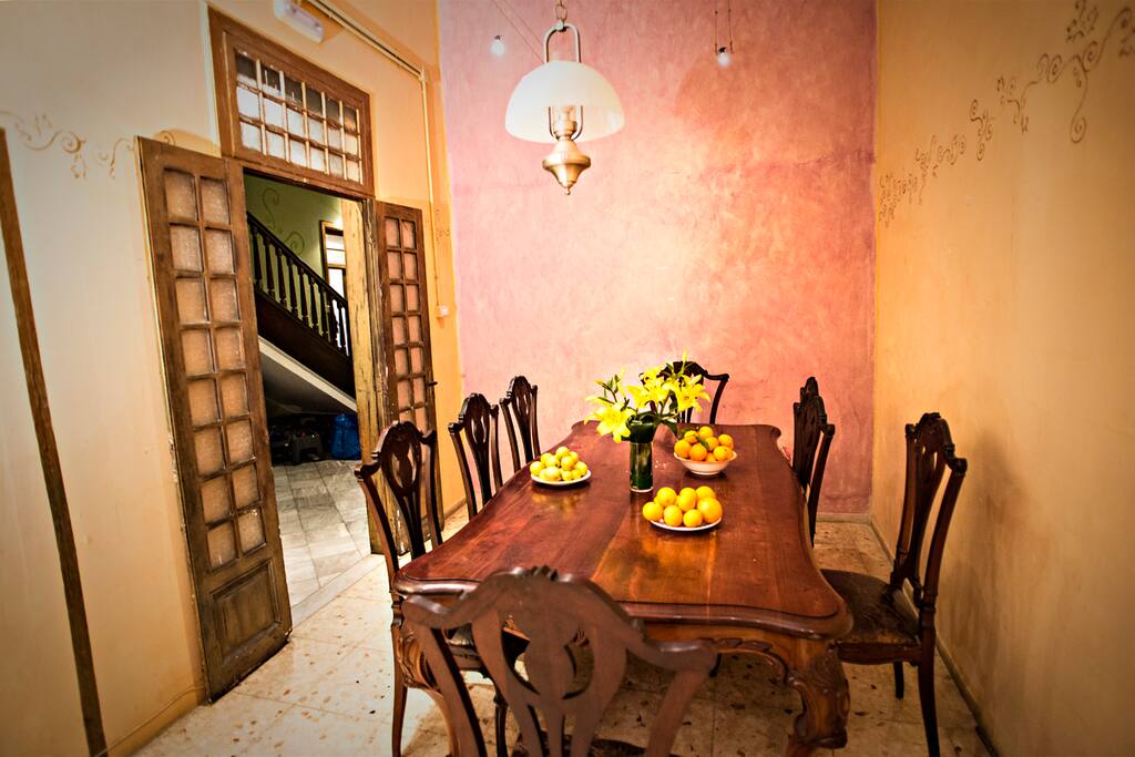 THE DINING ROOM
