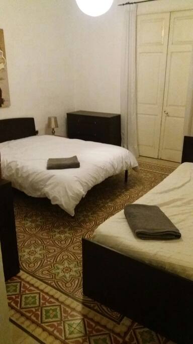 1 double bed and 1 single bed