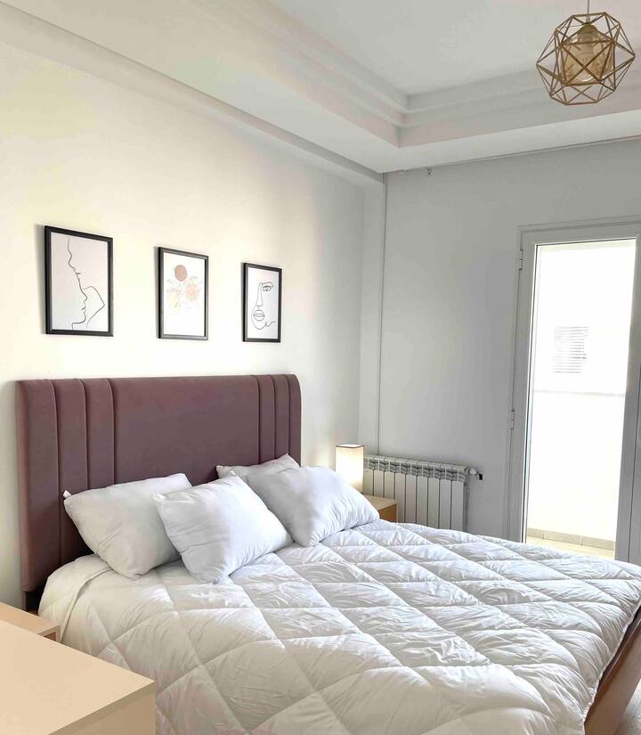 Spavaća soba i garderoba s balkonom