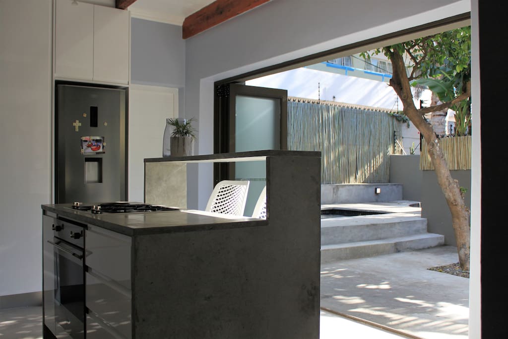Kitchen - Entertainment Area