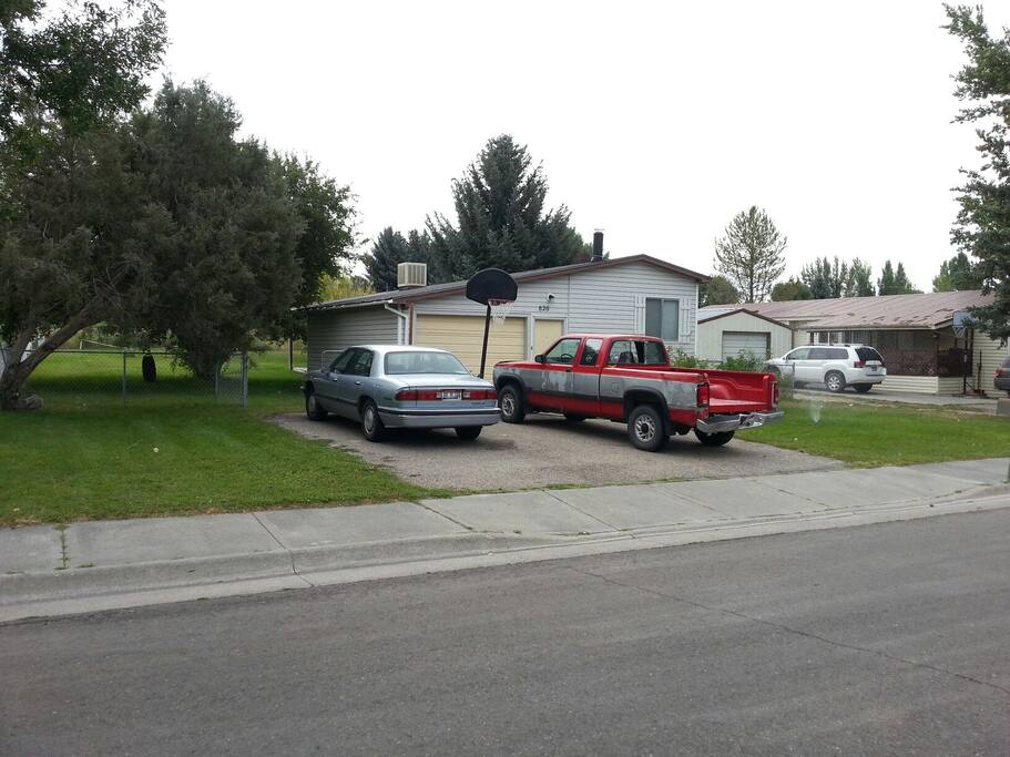 Double DriveWay Parking, as well as On Street Parking...Spacious Yard on Both Sides