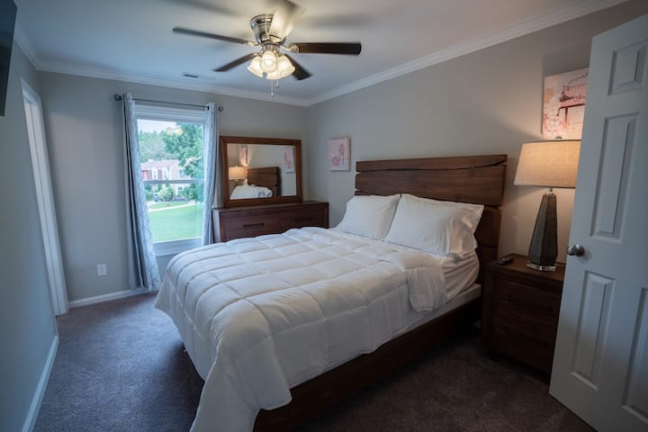 მთავარი საძინებელი ზემოთ