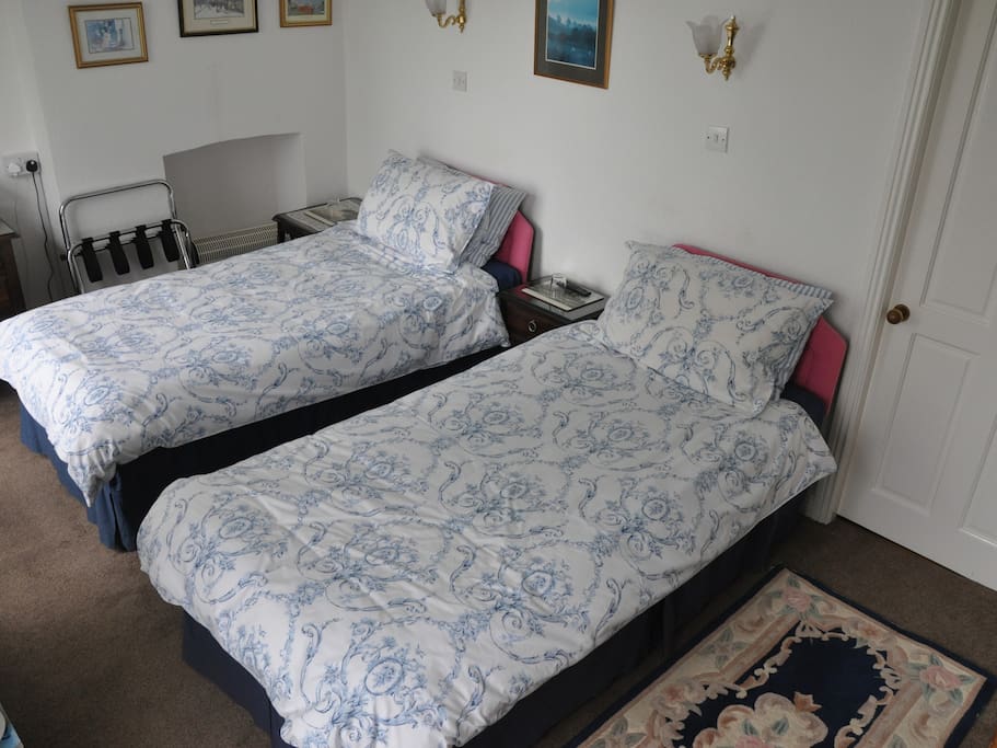 Guest room