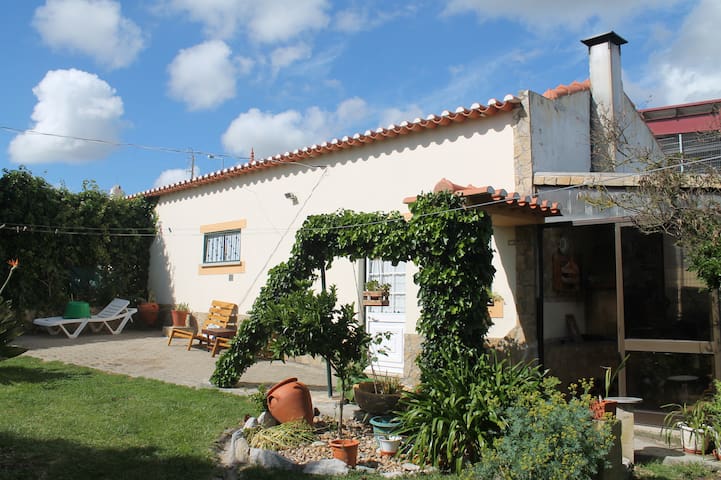 "O Anexo" Excellent Garden and Close to the Beach