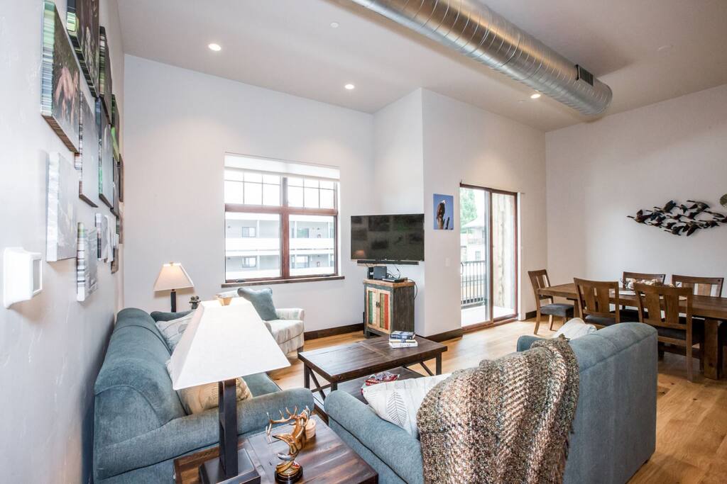 Enjoy the cozy living room surrounded by beautiful Wildlife Art