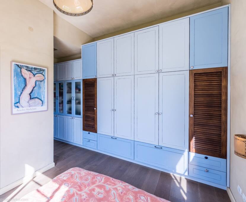 Room 1 with a bathroom