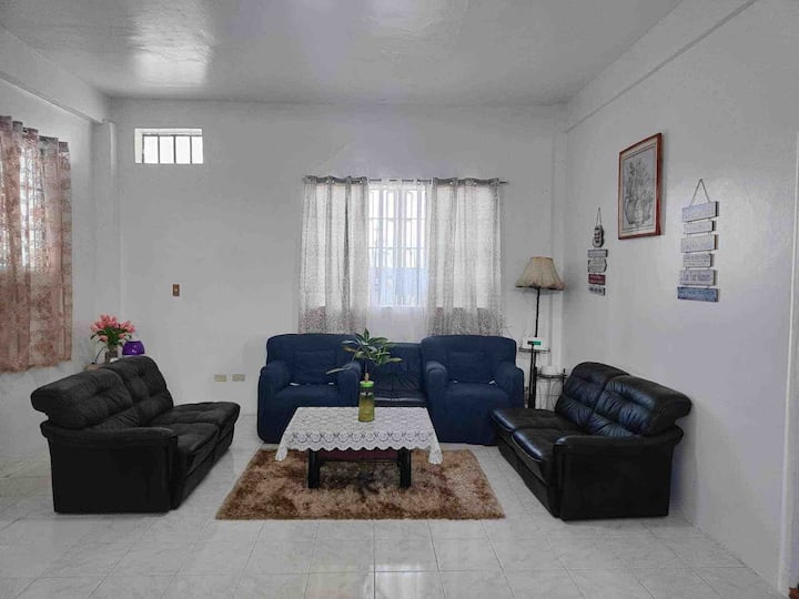 2 Bedroom Apartment Unit 203- R Home Bnb - City of Iriga