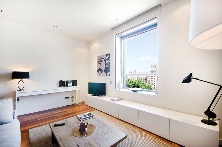 Two bedroom apartment Paseo de Gracia You Stylish gallery image 2