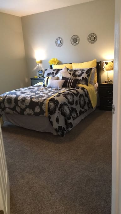 Full bed, ample clothing storage and a desk will make for a comfortable stay! Though not attached to the bedroom, you will have your own bathroom located in the hallway.
