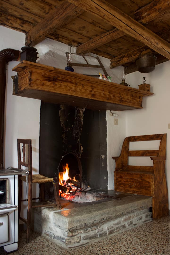 Სასტუმრო ოთახი