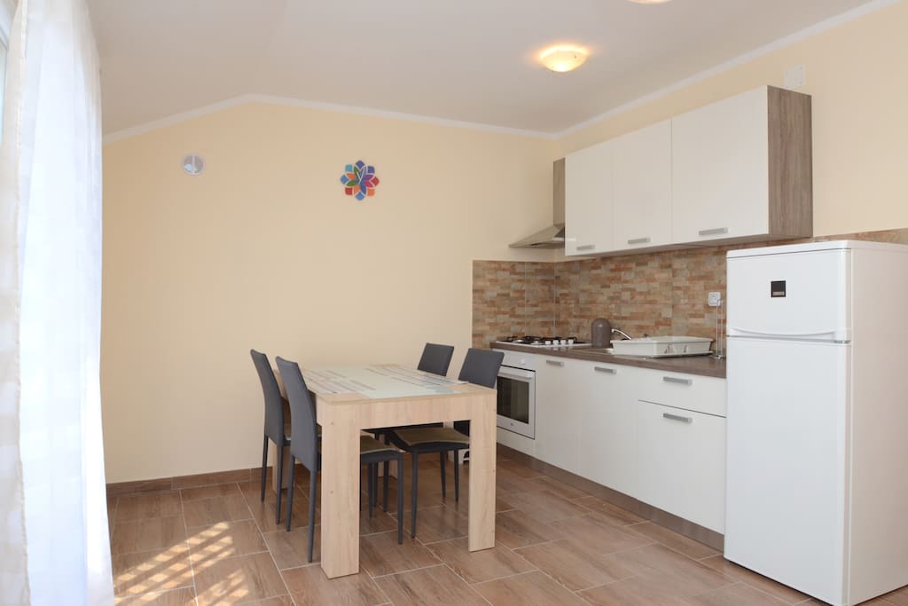 Kitchan and living room