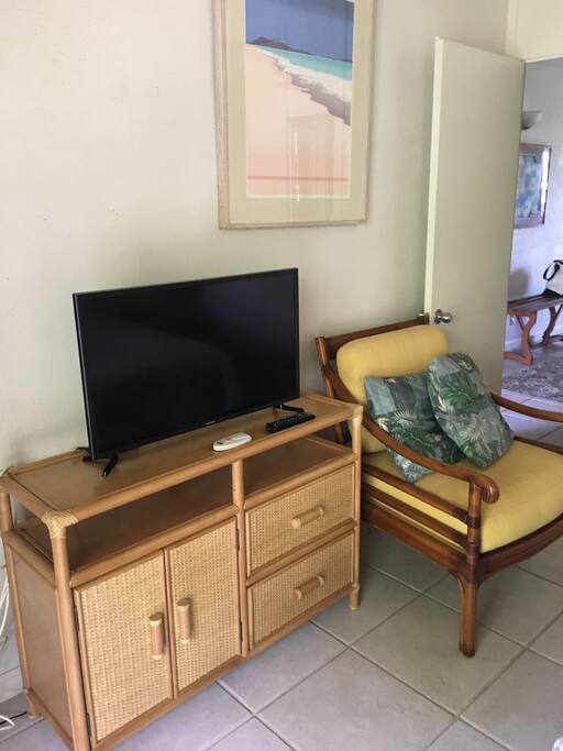 Queen Bedroom