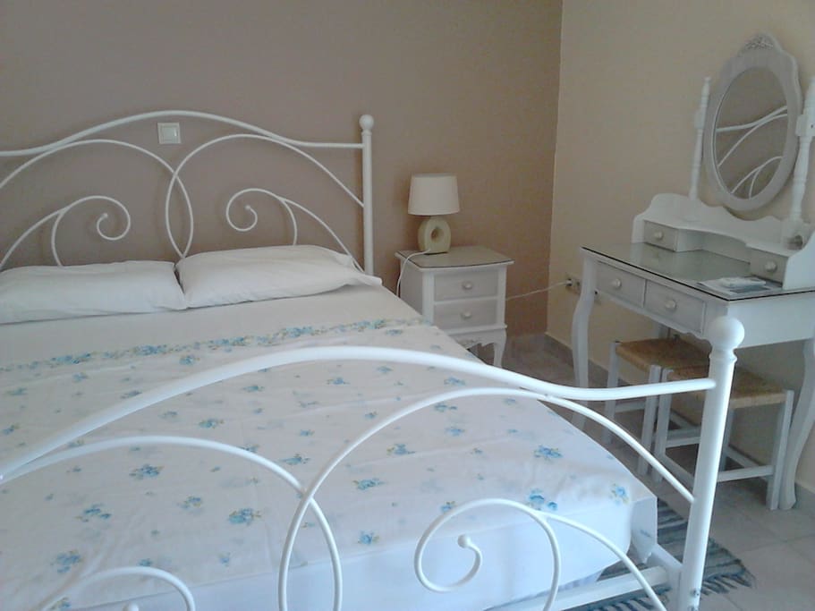 1st bedroom