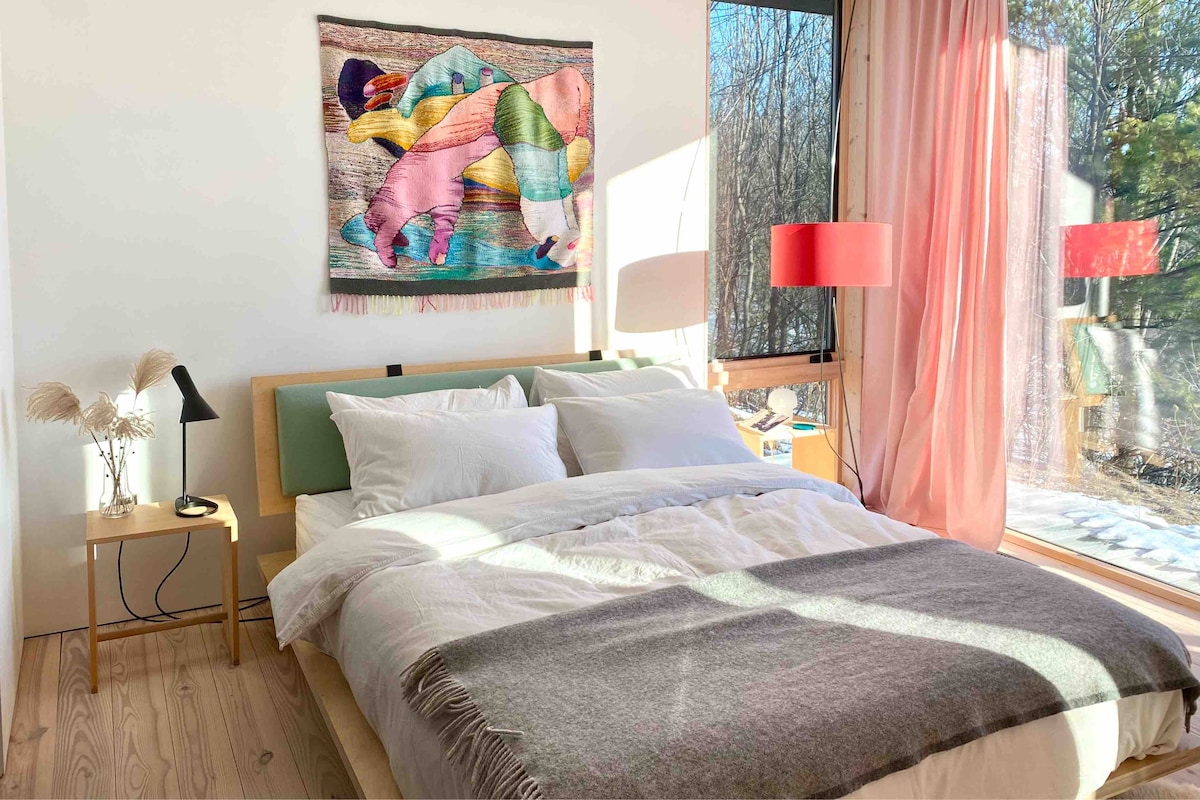 The main bedroom faces East with a view of the sunrise. (Artwork: Sam Dienst)