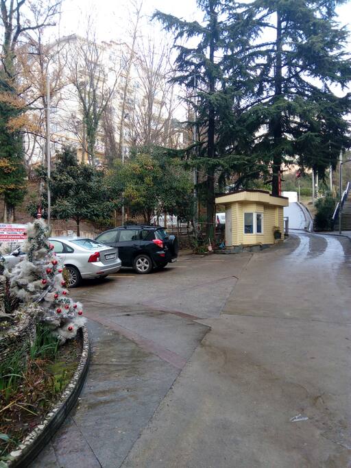 въезд во двор.кпп