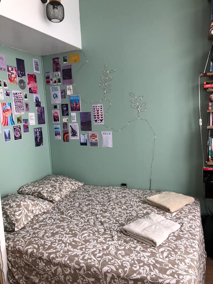 卧室1双
人床140 x 190