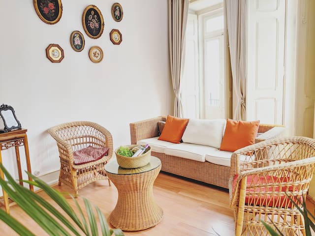 ☆Full of life☆ Spacious apartment, Lisboa