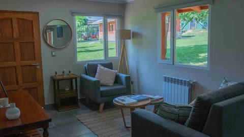 Propiedad de Airbnb exitosa: Cabin 2 full equipment forest w/ garage en El Bolsón