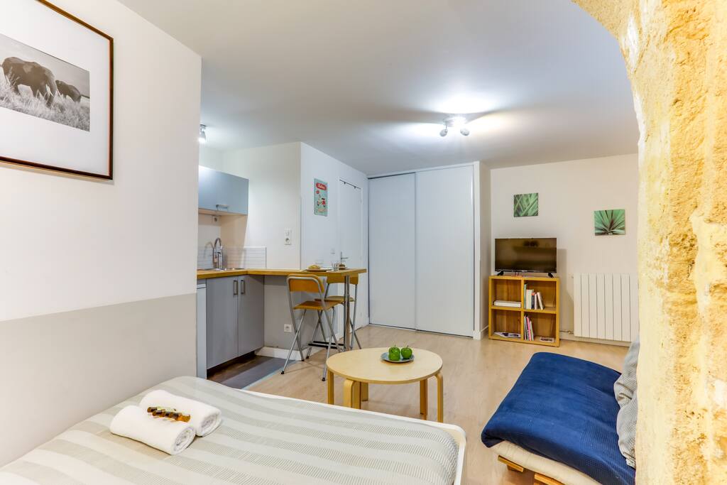 Whole room