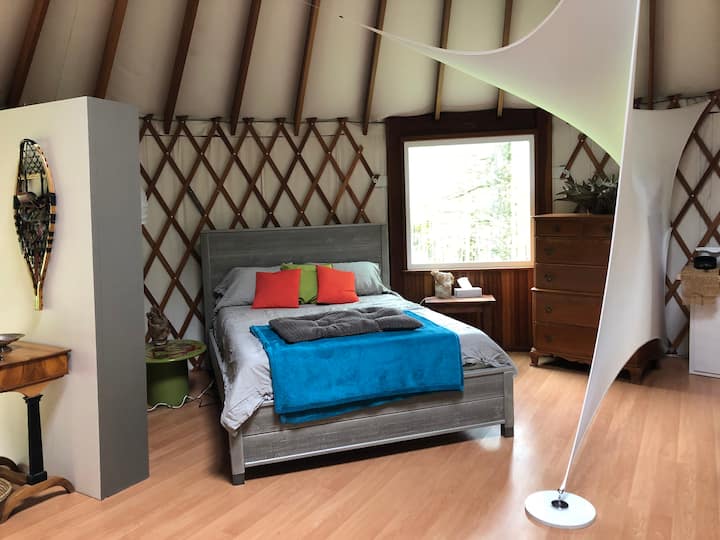 Yurt in Ulster Park · ★4.97 · 1 bedroom · 2 beds · 1 bath