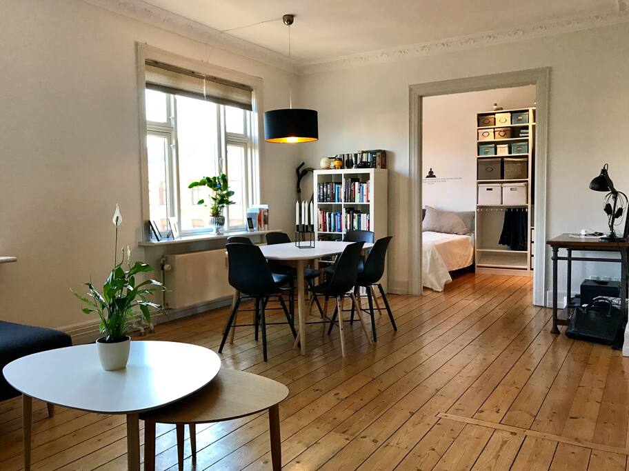 The living room, with a view to the bedroom.
