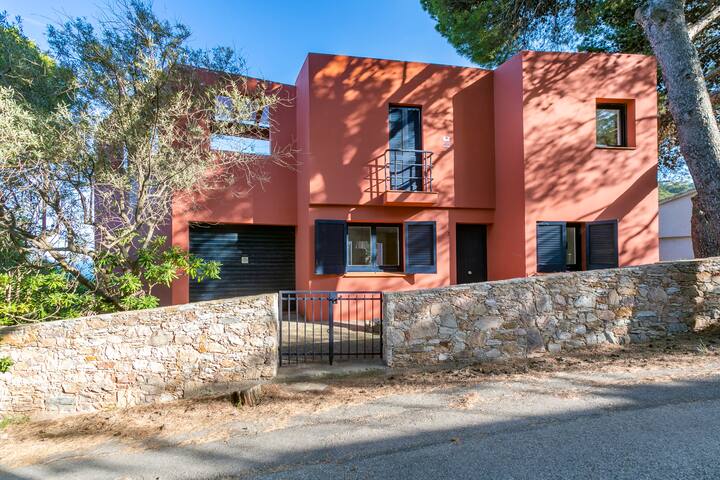 La Caleta + Steps Away From Paradise + 7 guests gallery image 5