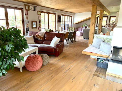 Beliebte Airbnb-Anzeige: Tyrolean Chalet-Condo in Seefeld In Tirol