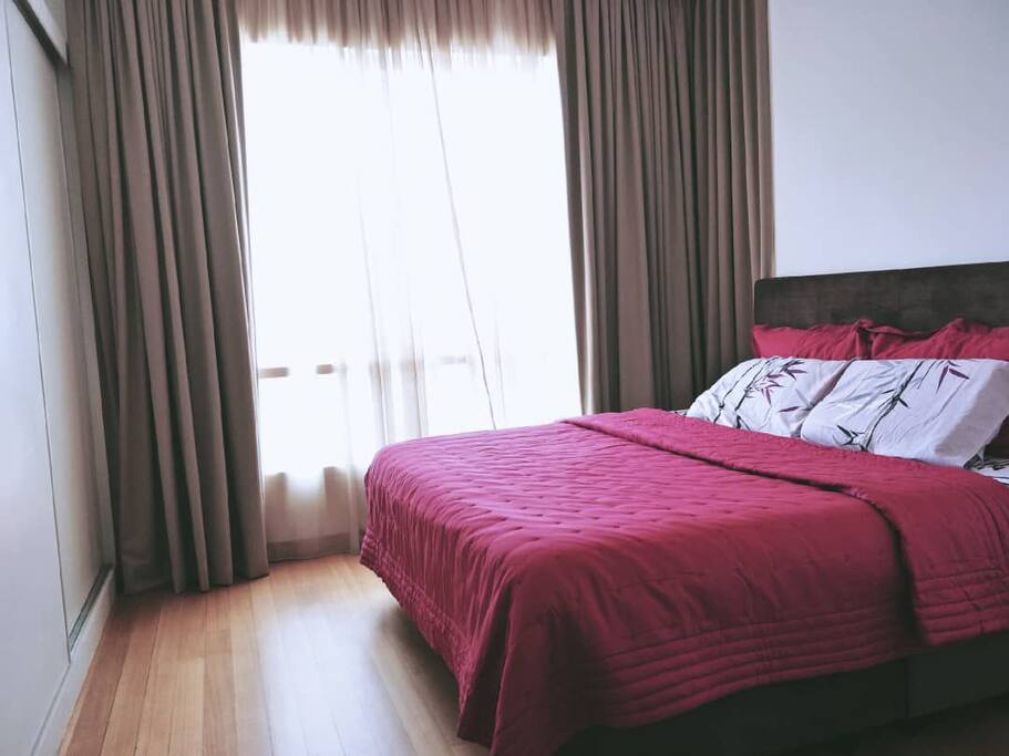This is how ur bedroom looks like