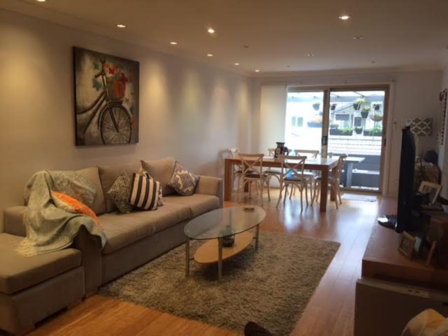 Lounge / dining