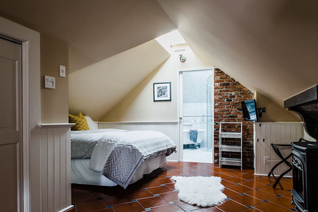 Enjoy over 400 square feet of living space, including a luxury spa bathroom and kitchenette.