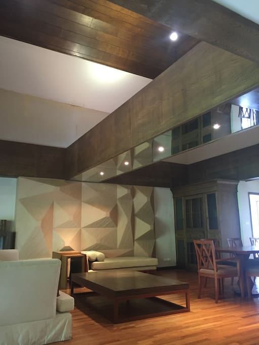 ห้องได้รับการออกแบบให้แบบ Contemporary Thai+ Modern