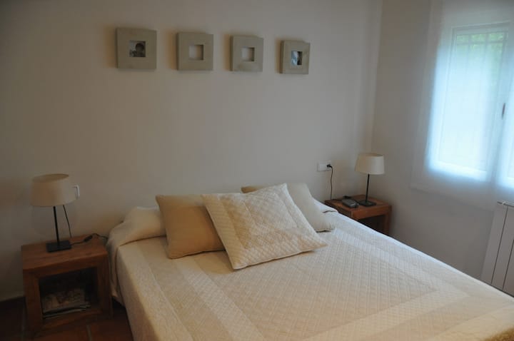 Chumba cha kulala na bafu ya chumbani