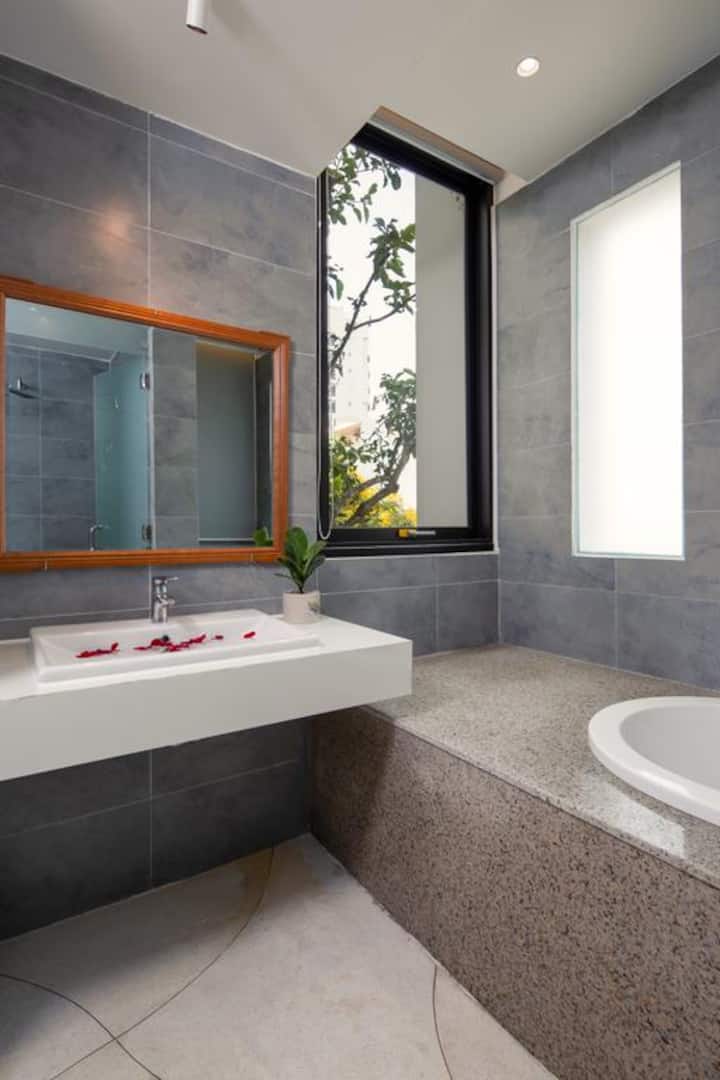 Phòng tắm đầy đủ 3