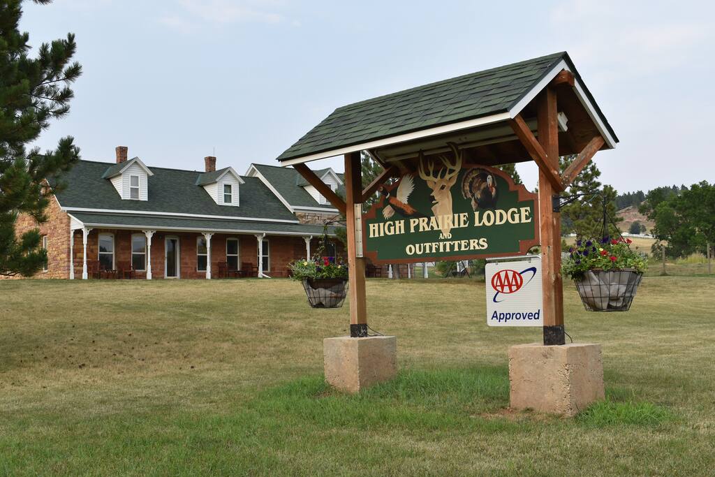 High Prairie Lodge