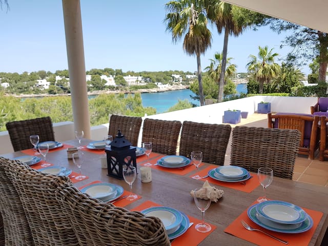 Front line Villa in Es Forti / Cala d´Or gallery image 4