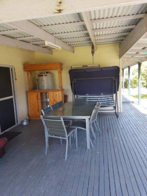 Entertainment Deck