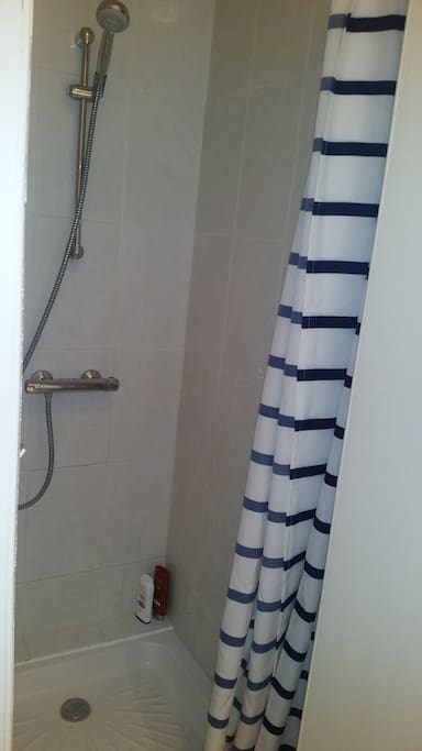 Salle de bain photo 2/2
