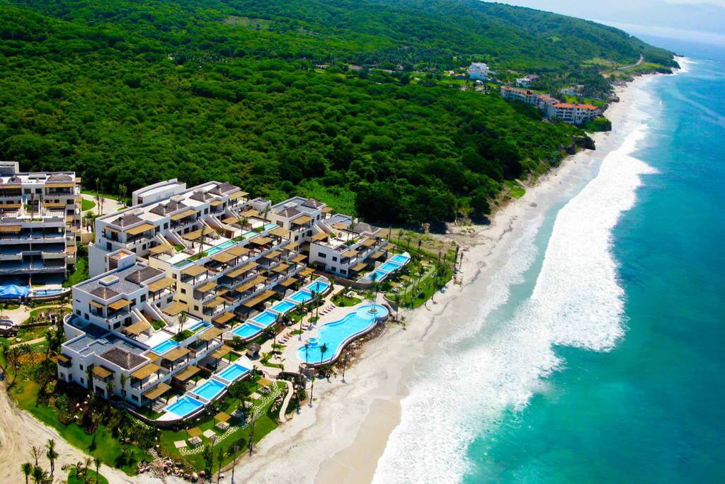 Los Veneros Resort