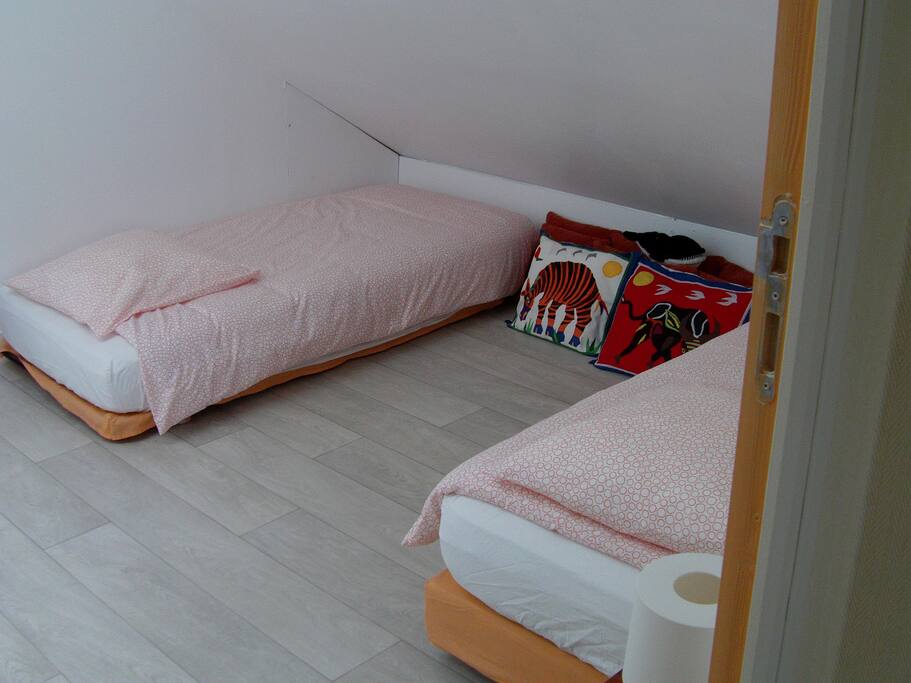 chambre pour 2 enfants de moins de 12 ans