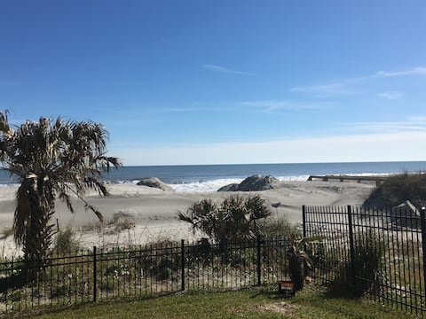 Beach Haven-new/fully renovated/oceanfront