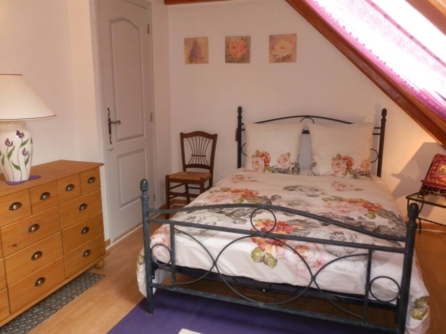 Chambre 1 et accès sdb