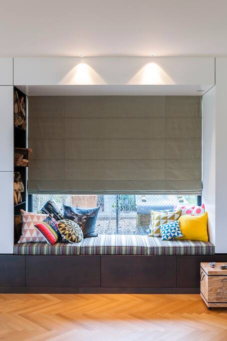 Living room-reading corner