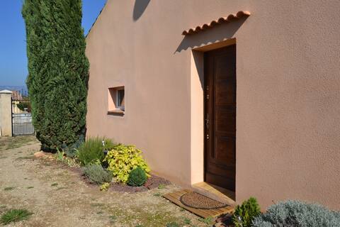 "LA PETITE MAISON" in Provence