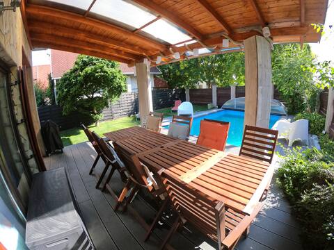 Luxury cottage with a pool in Balatonudvari