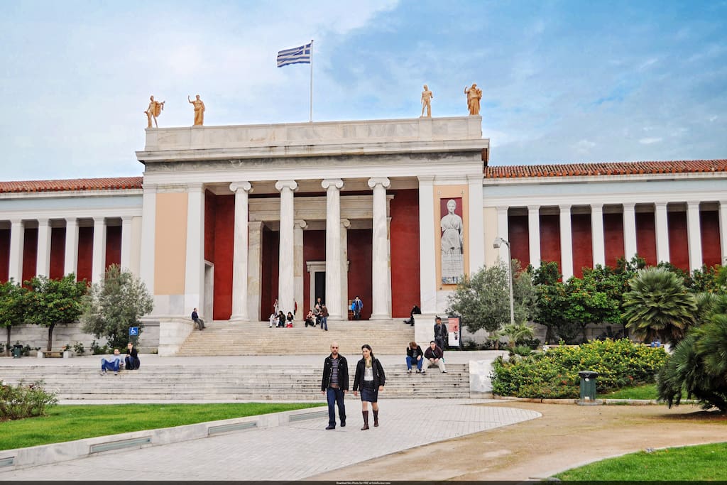 Only 5 minutes walking distance to the Archaeological museum