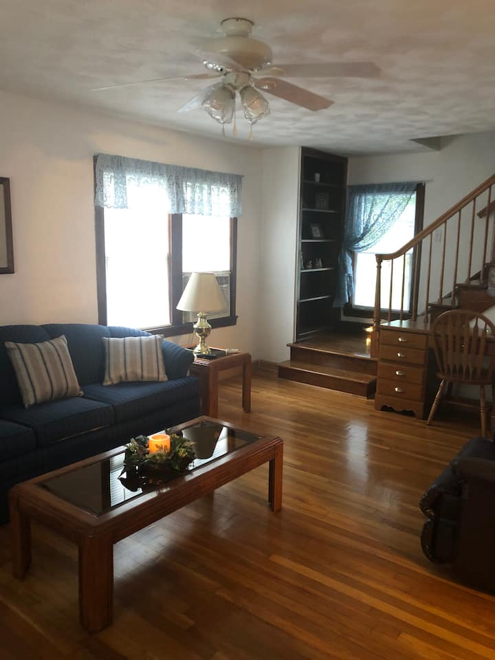 Warrior Trail Lodging The Caretta Cottage Houses for Rent in War