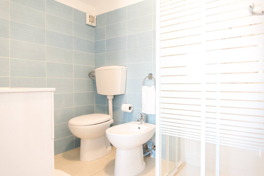 Bagno accessoriato