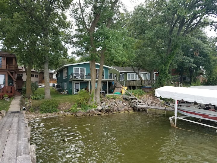 Relaxing South Shore Cabin on Lake Houses for Rent in Clear Lake