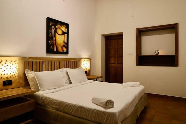 Bedroom 3 image 1